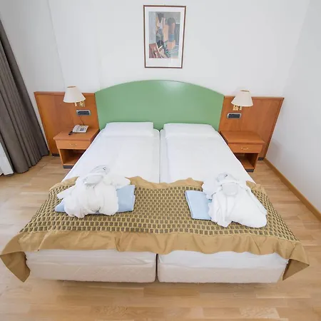 Готель Venezia 4*
